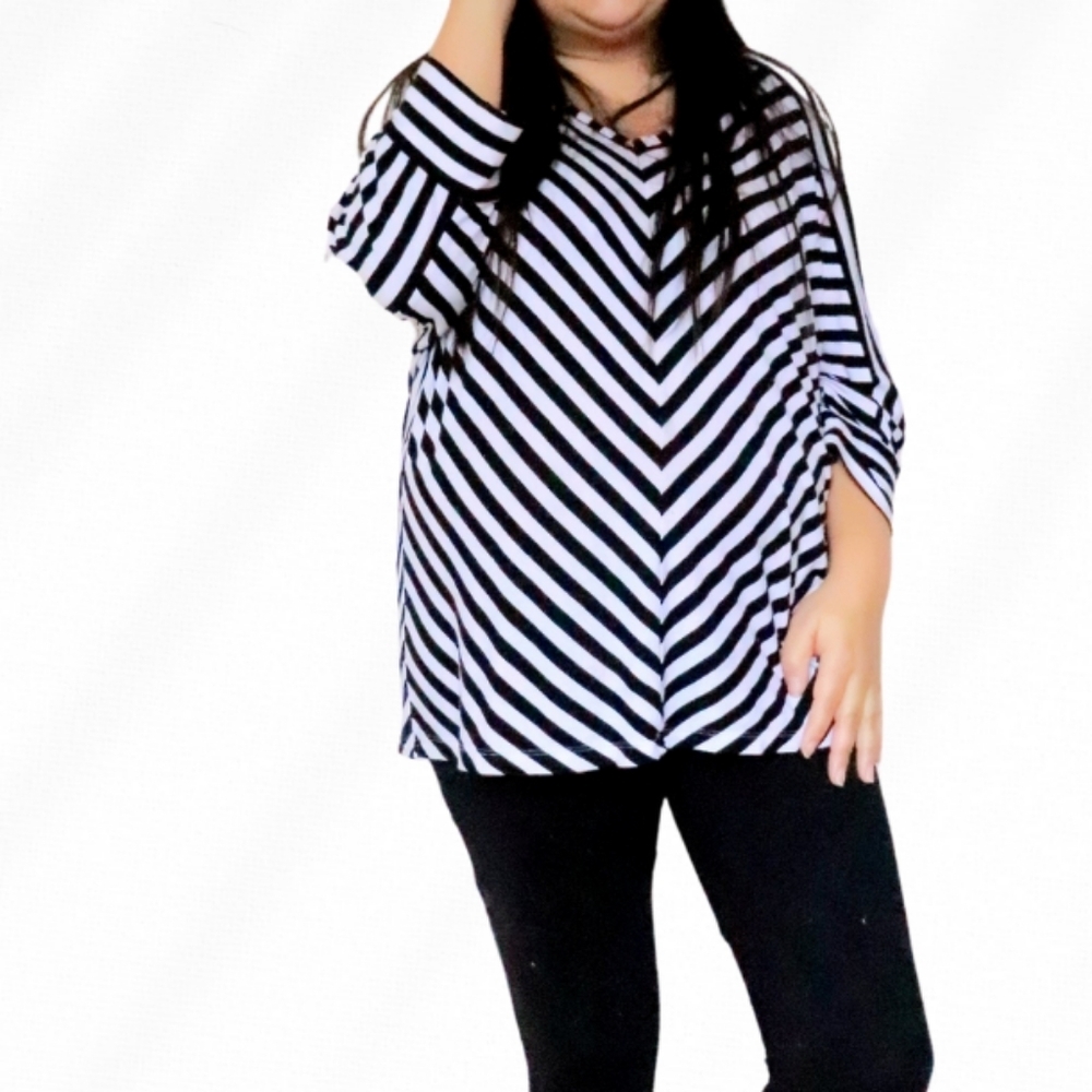 APT 9 WOMENS SIZE XL BLACK & WHITE STRIPE SHIRT